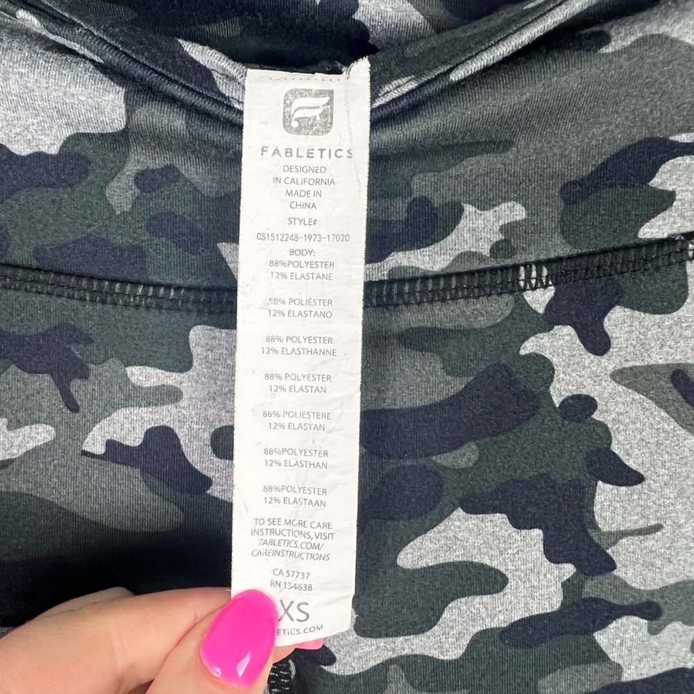 Fabletics Lima Capri Leggings In Moss Camo Size X… - image 6